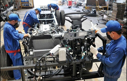 VN engineering growth stymied